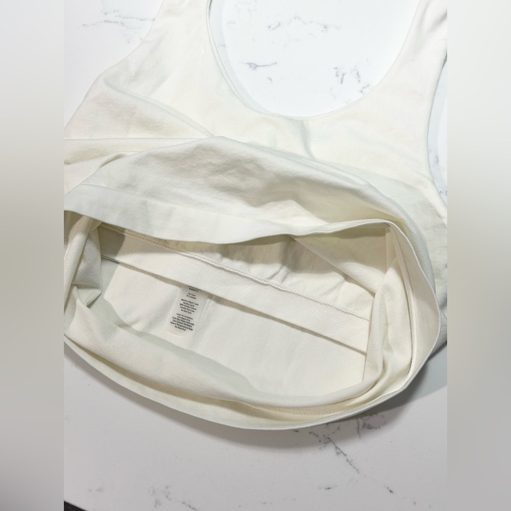 ❥𝐞𝐲𝐞 𝐜𝐚𝐧𝐝𝐲: Tank Top with Built in Bra - Picture 5 of 5